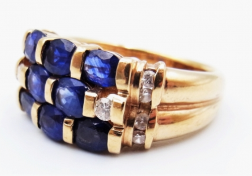 サファイヤの宝石を買い取ってもらうために